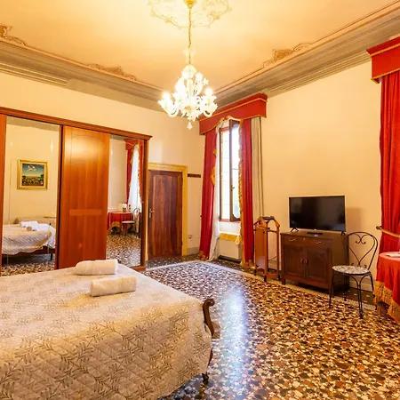 Guest house Nani Mocenigo, A Pochi Minuti Da Venezia *